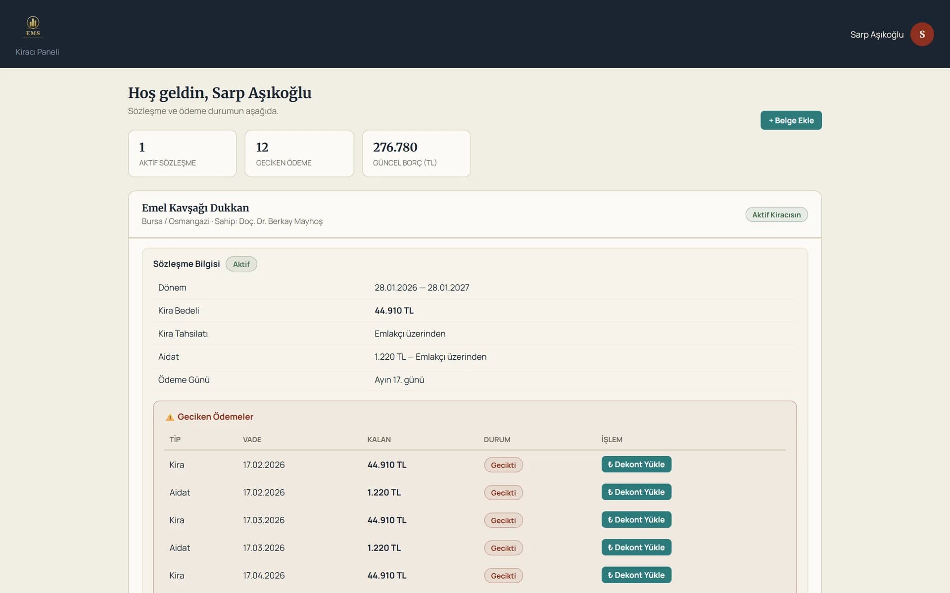 Tenant portal showing the active lease, overdue payments and a receipt upload action for each item